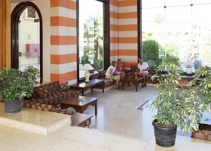 The Three Corners Palmyra Sarm es-Sejk