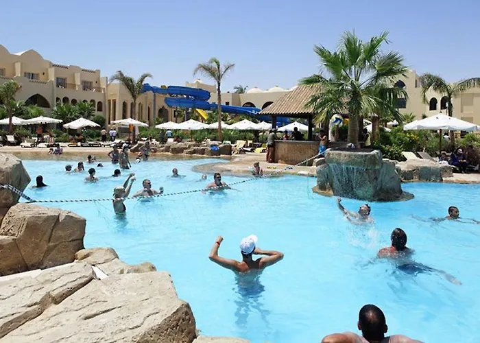 Üdülőközpont The Three Corners Palmyra 4*