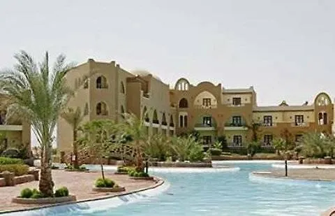 Üdülőközpont The Three Corners Palmyra 4*