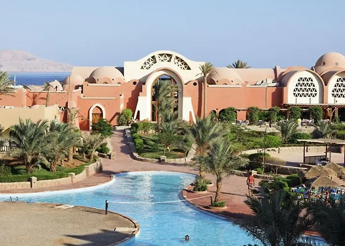 Üdülőközpont The Three Corners Palmyra 4*